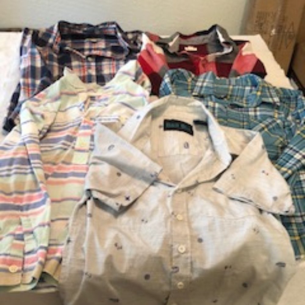 Boys Button Down Shirts Size Small  (5 Shirts)
